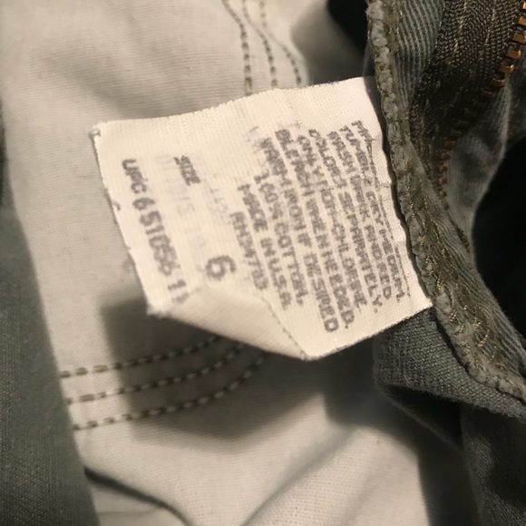 Shorts - Picture 6 of 6